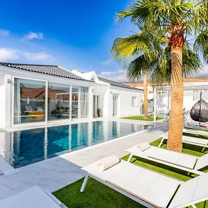 Nicole Wifi, Gym, Heated Pool Holiday home Callao Salvaje